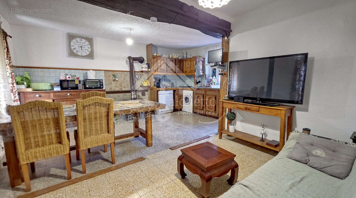 Maison à SAINT-LEON