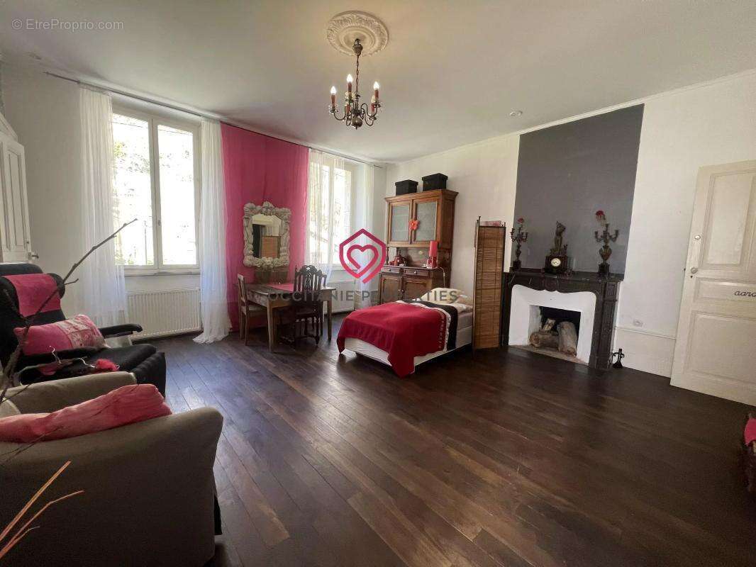 Maison à SAINT-BEAT