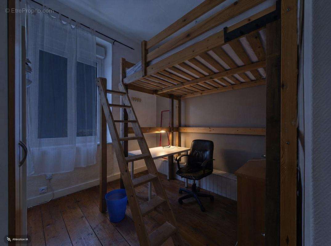 A  vendre grand T2 bis meublé - photo 7