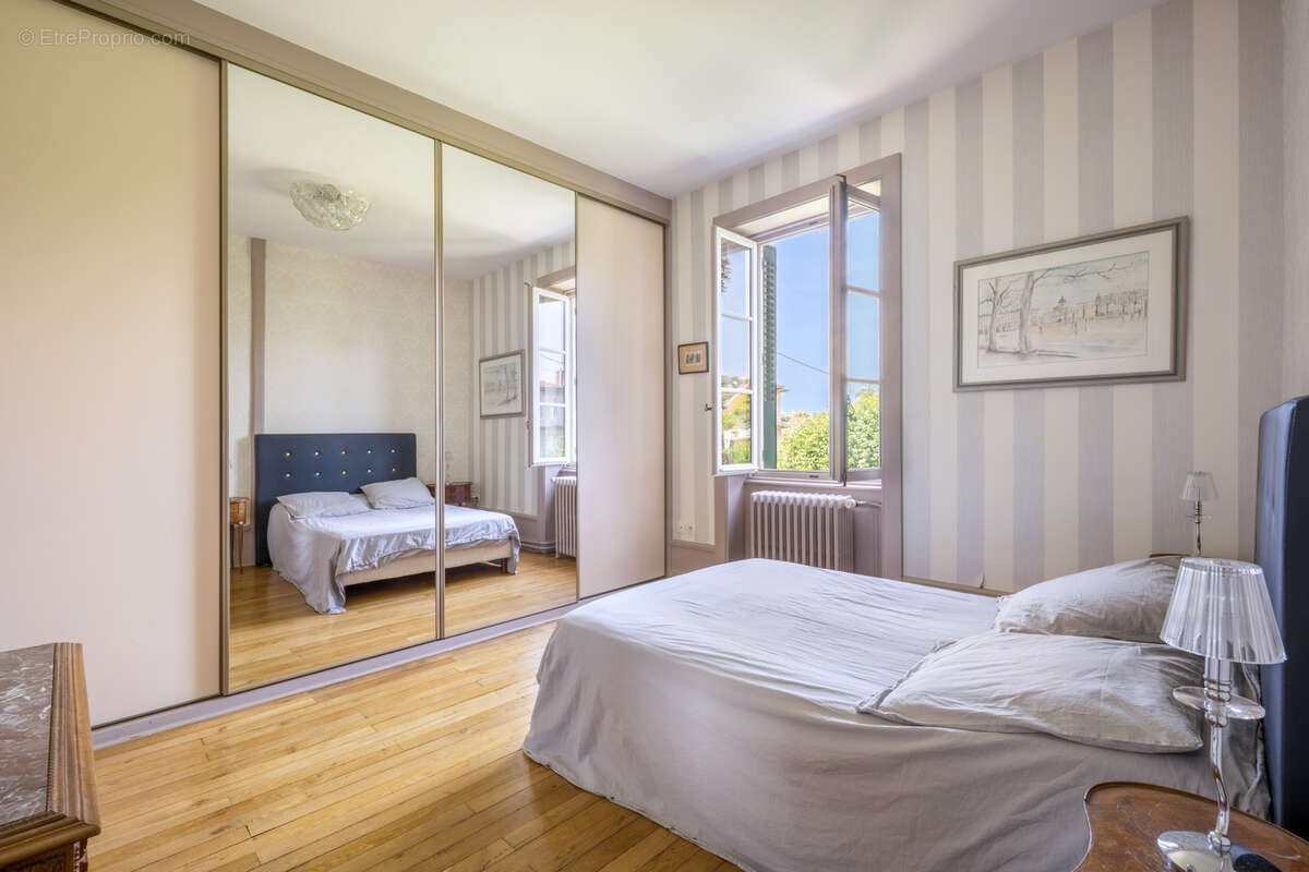 Maison à LYON-5E