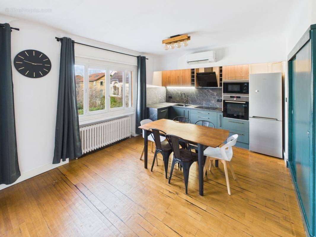 Appartement à AIX-LES-BAINS