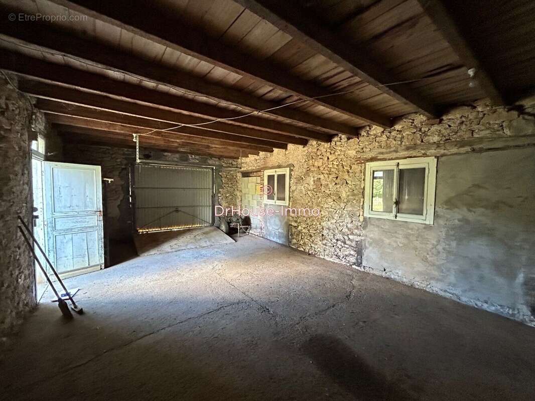Maison à PUY-L'EVEQUE