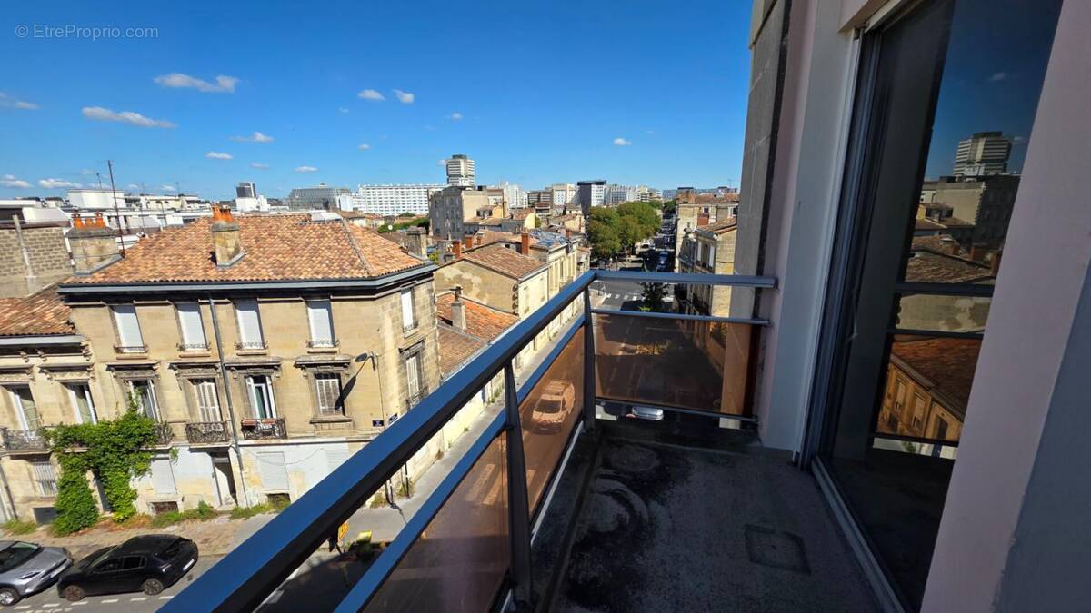 Appartement à BORDEAUX