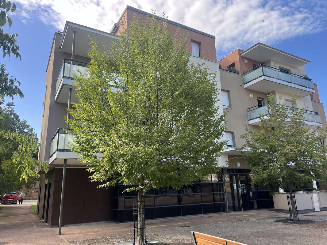 Appartement à CHAROLLES