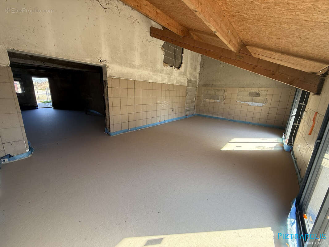 Maison 108 m² à Romans  - photo 4