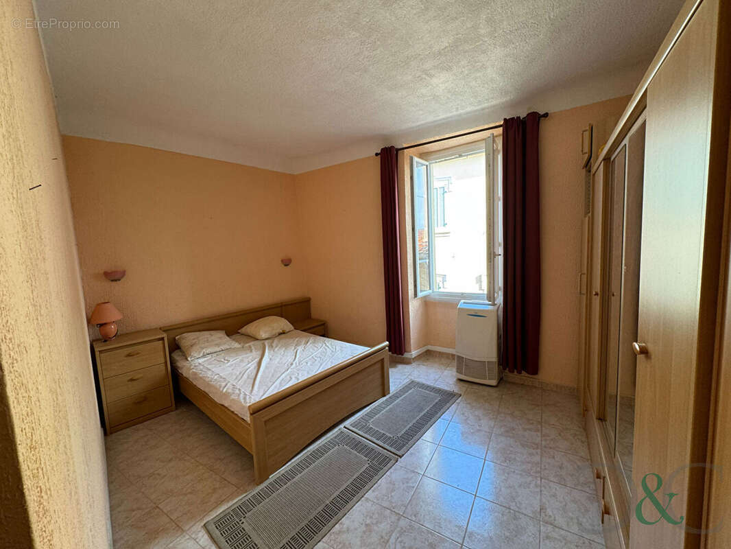 Appartement à BORMES-LES-MIMOSAS
