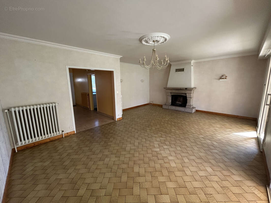 Maison à BUBRY