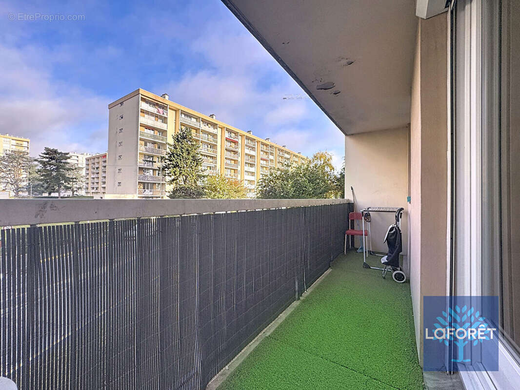 Appartement à CHILLY-MAZARIN