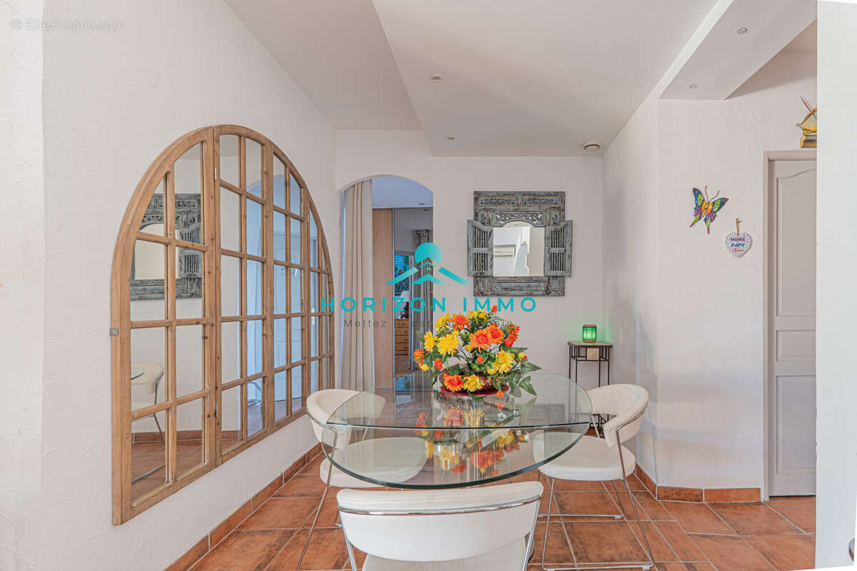 Maison à SAINT-LAURENT-DU-VAR