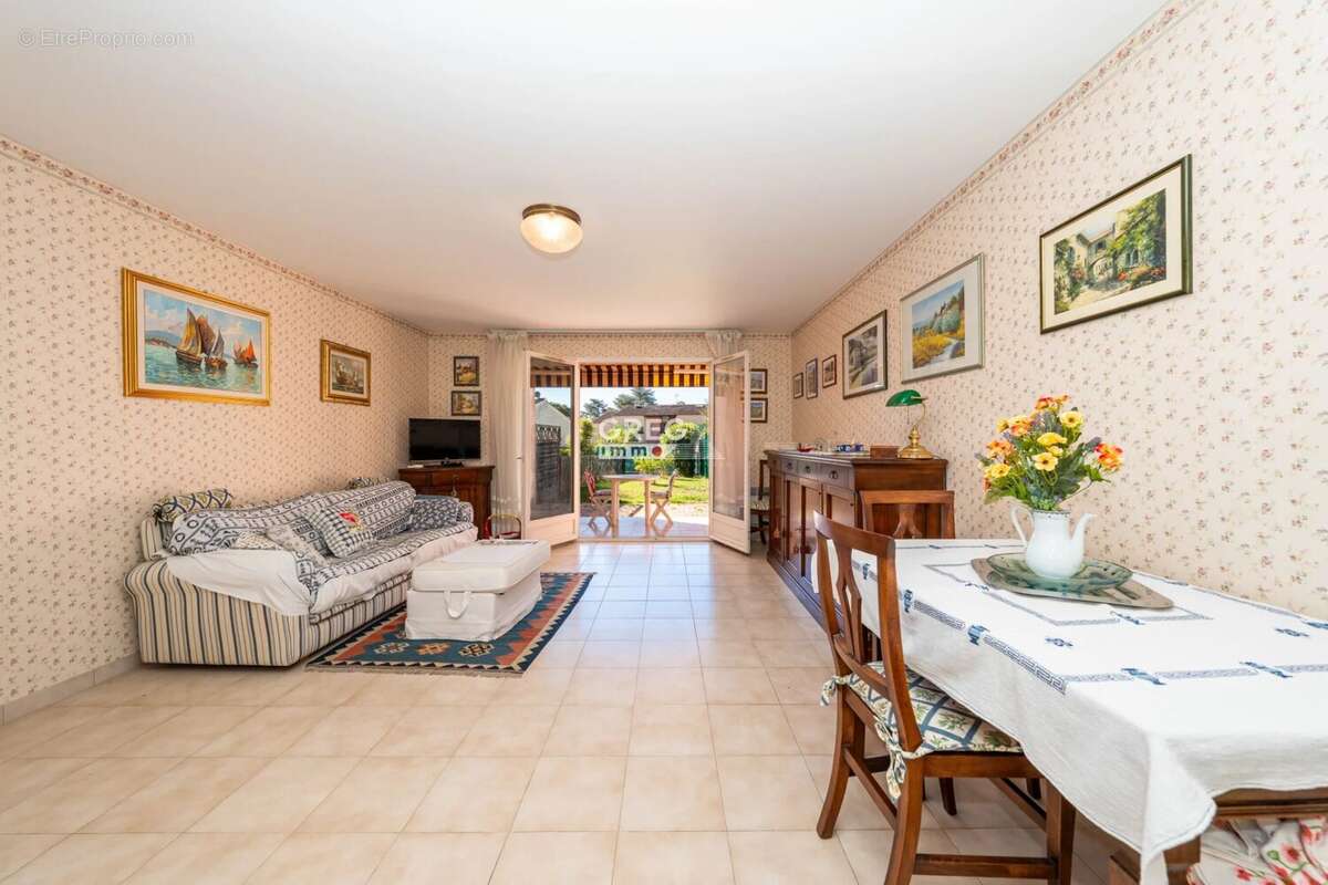 Maison à VILLENEUVE-LOUBET