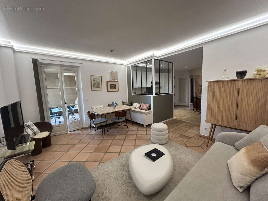 Appartement à MALLEMORT