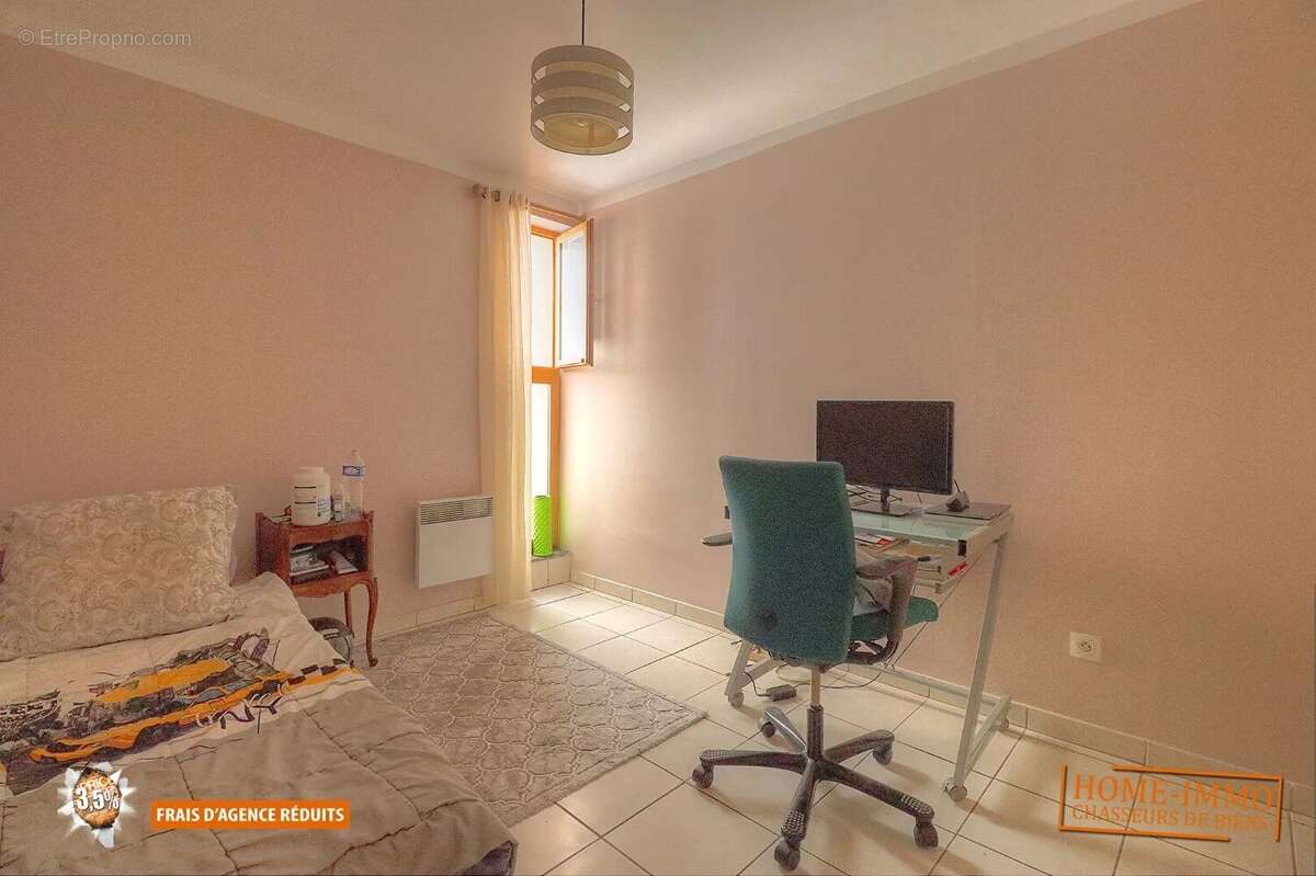 Appartement à VALLAURIS