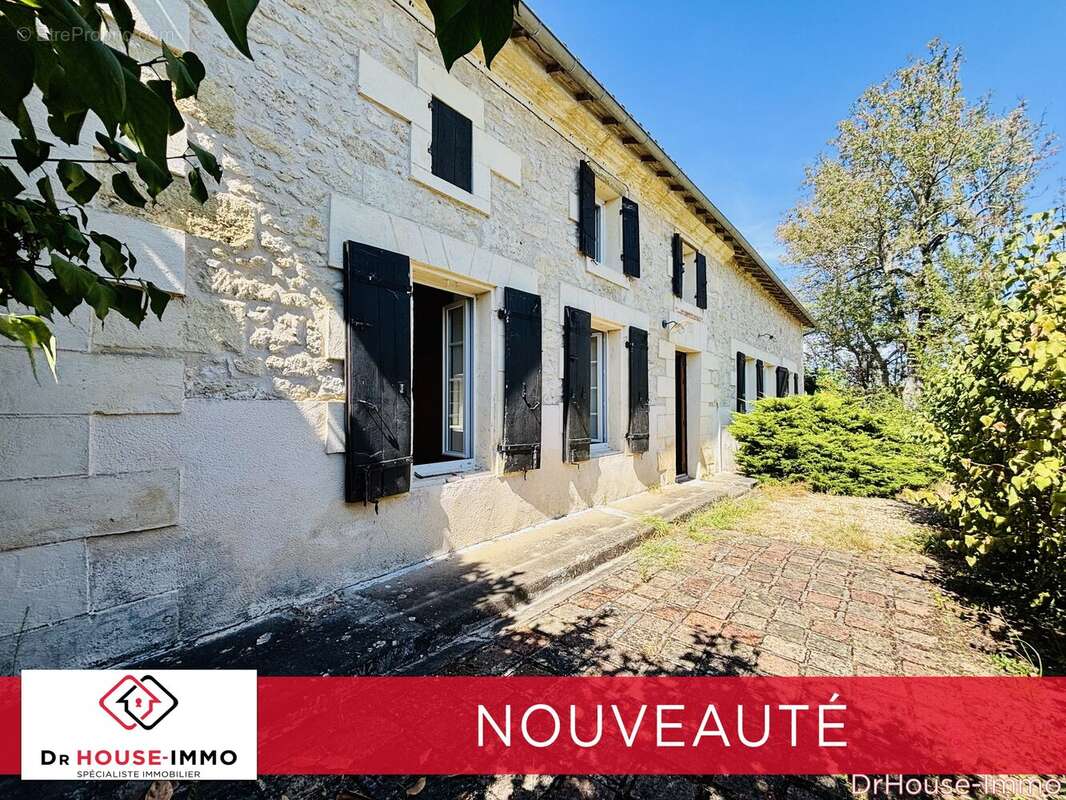 Maison à MONTPEYROUX