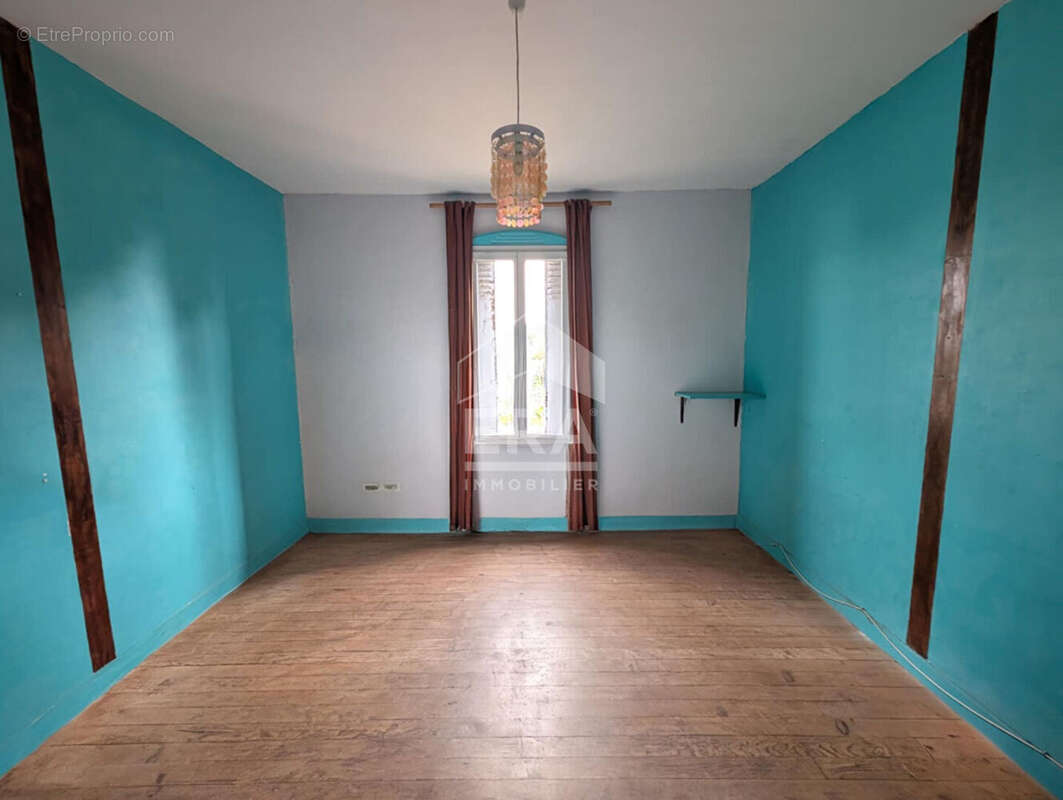 Maison à MONTPON-MENESTEROL