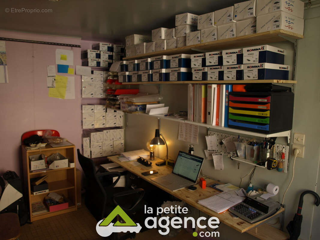 Commerce à COSNE-COURS-SUR-LOIRE