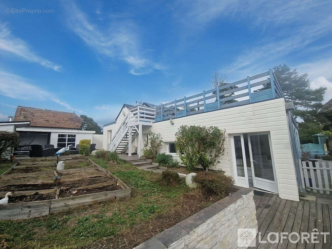 Maison à MERVILLE-FRANCEVILLE-PLAGE