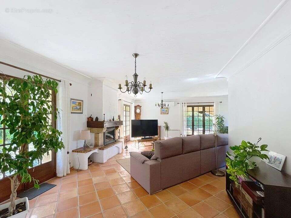 Maison à LE ROURET