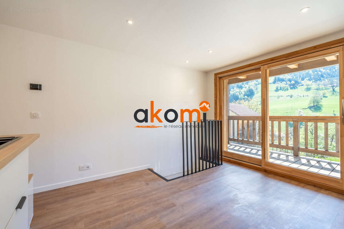 Appartement à LES VILLARDS-SUR-THONES