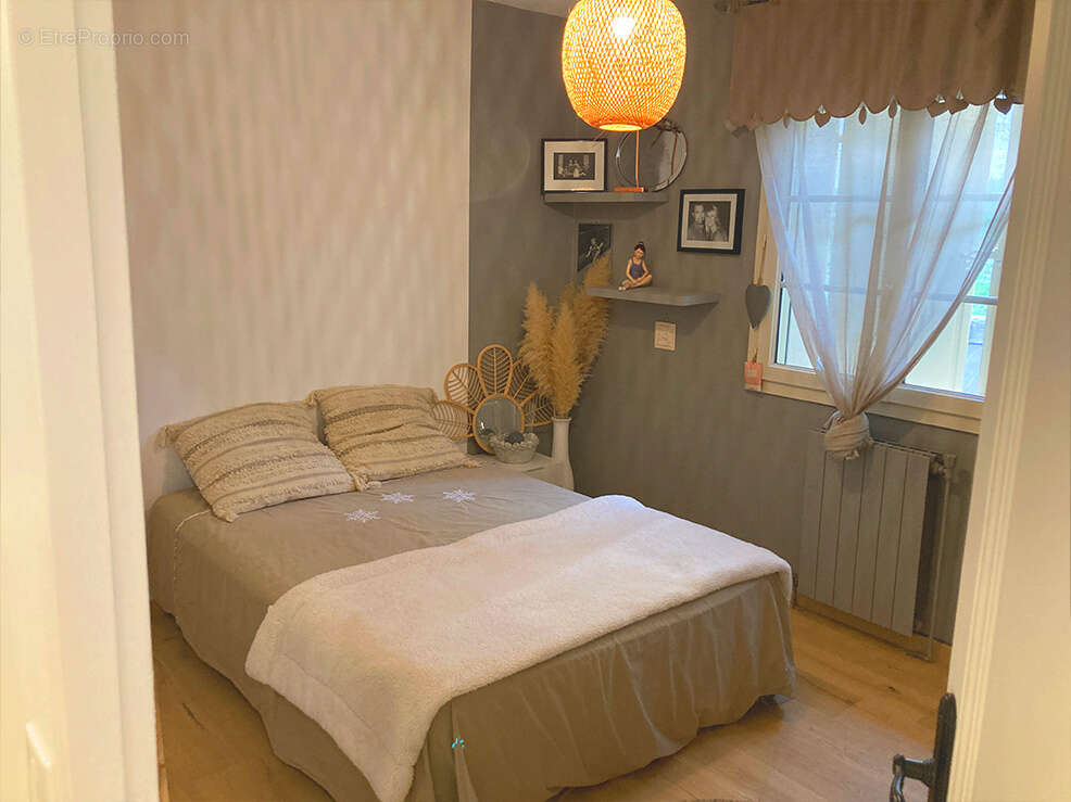 Maison à ROCHEMAURE