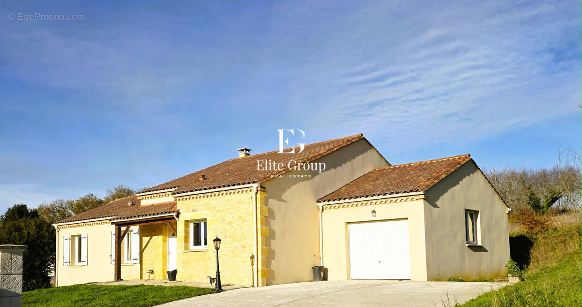 Maison à SAGELAT