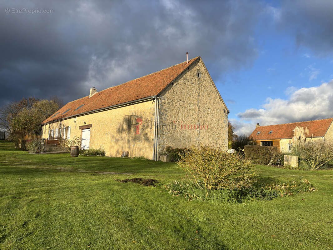 Maison à LE PIN-LA-GARENNE