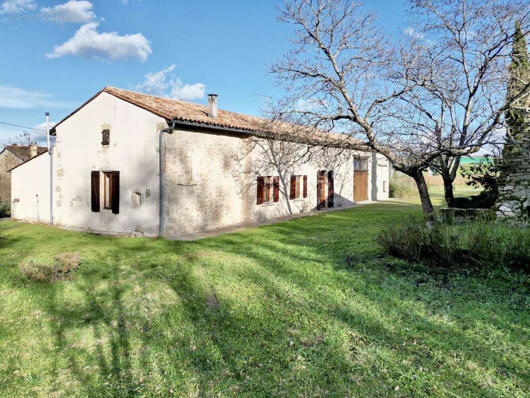 Maison à MONSEGUR