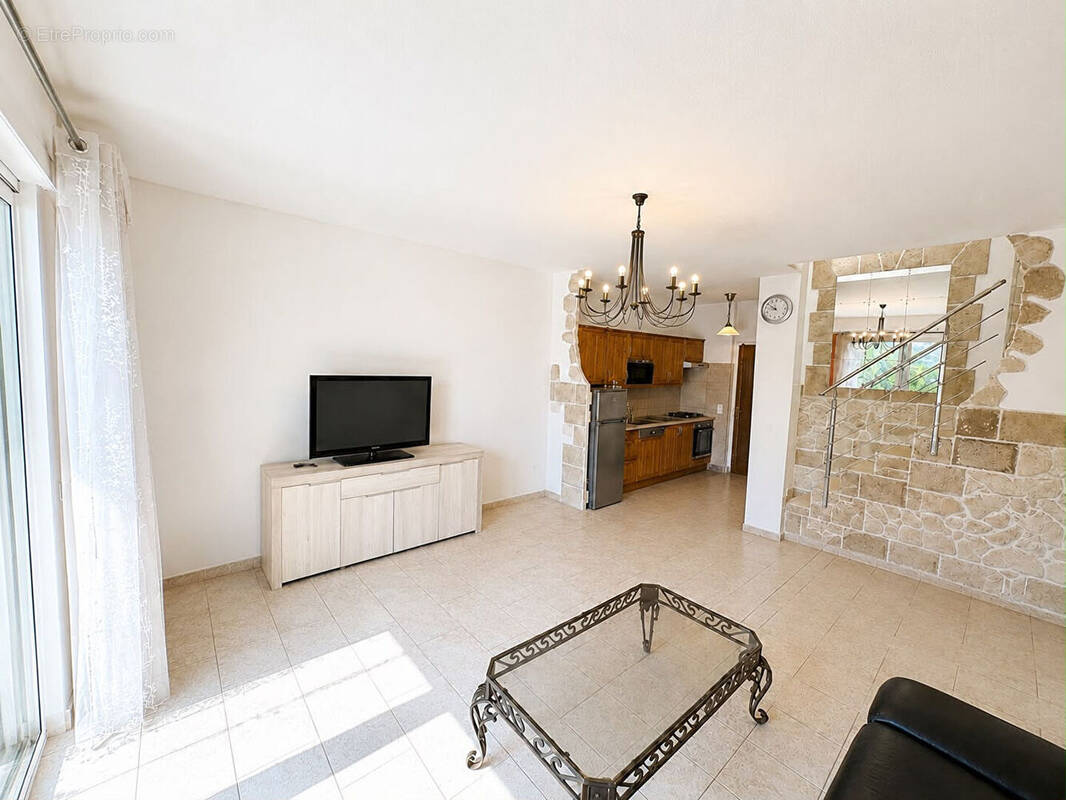 Maison à BORGO