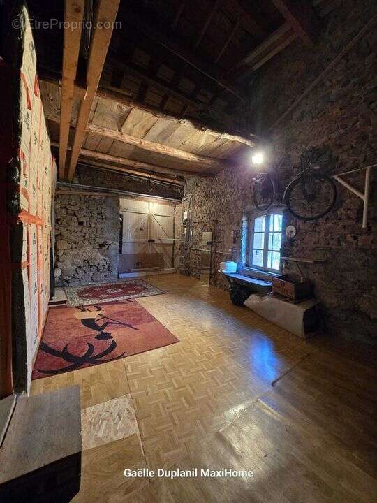 Maison à CHASPINHAC