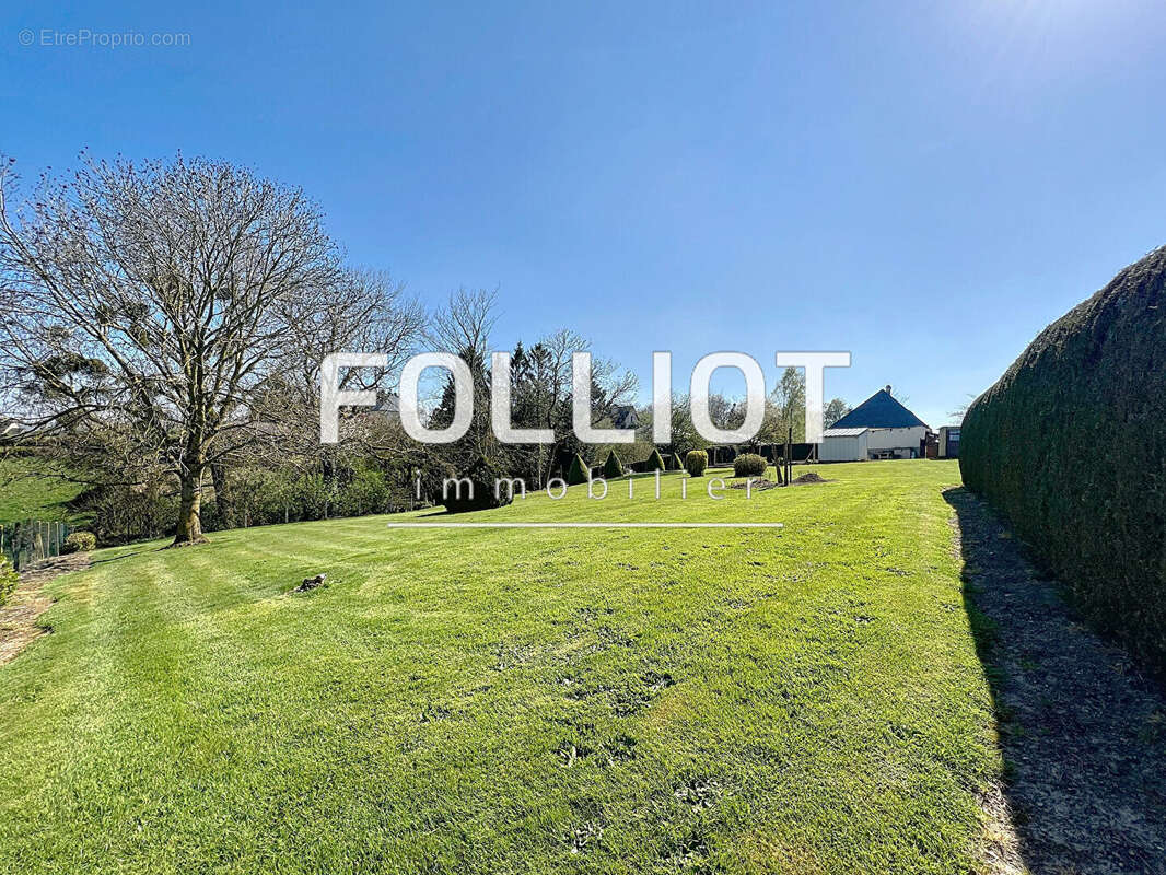 Maison à AMAYE-SUR-SEULLES