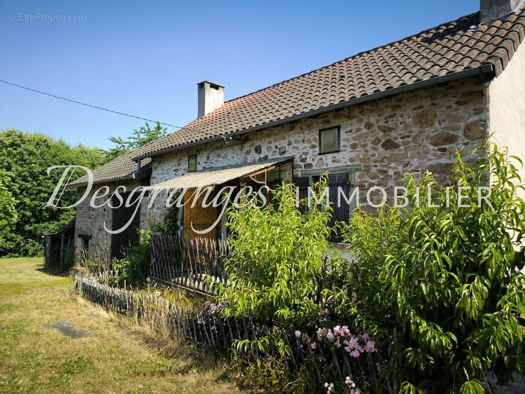 Maison à BUSSIERE-GALANT