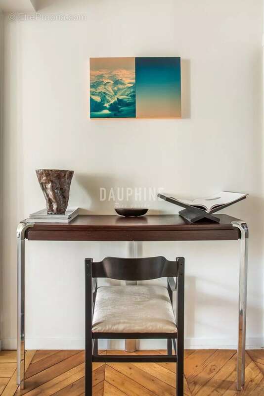 Appartement à PARIS-7E