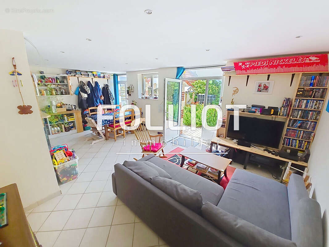 Maison à COUDEVILLE-SUR-MER