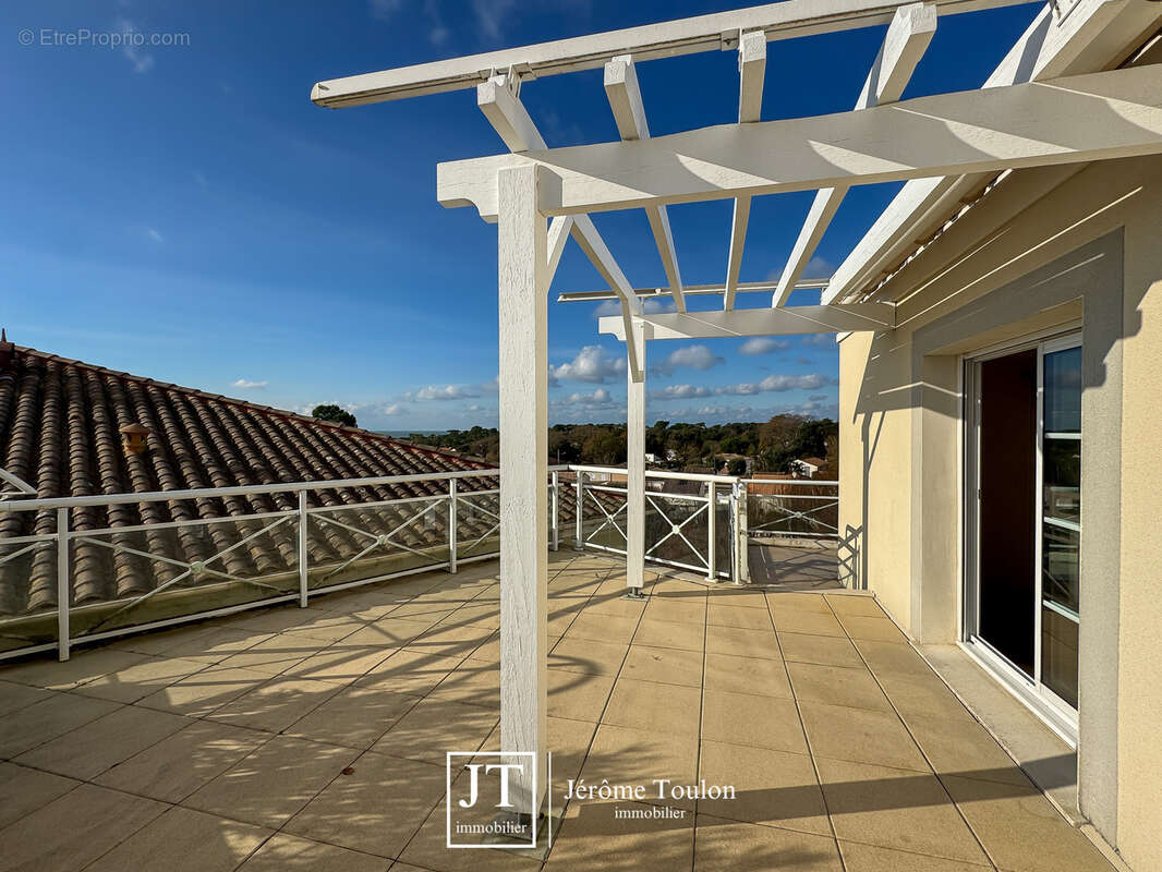 Appartement à VAUX-SUR-MER
