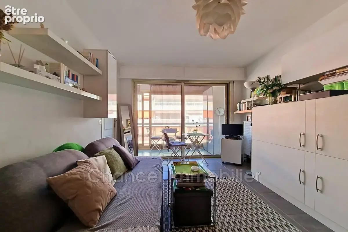 Appartement 1 pièce 22 m² à vendre à Saint-Laurent-Du-Var (06700) - photo 2