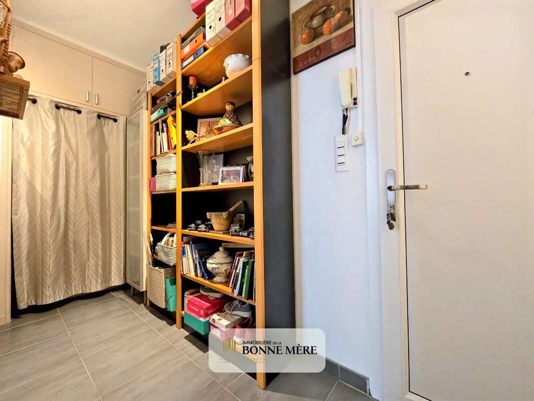Appartement à MARSEILLE-6E