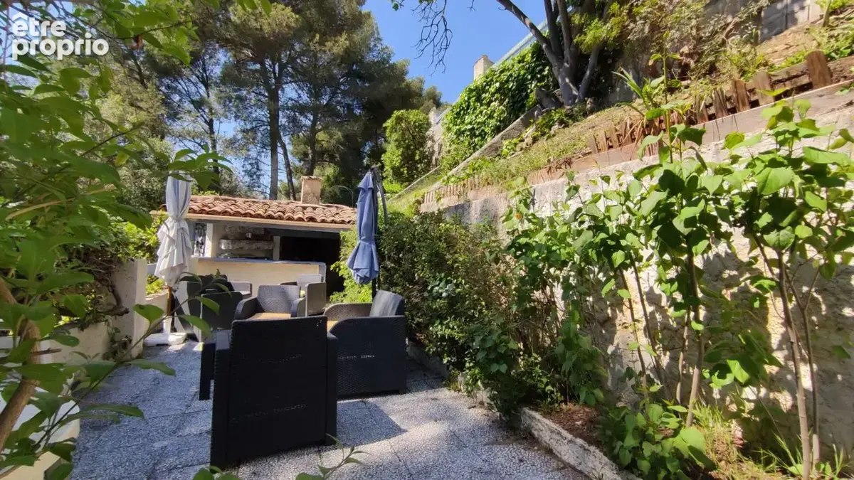COUP DE COEUR BORMES Superbe  Propriété 360 m2 /2155m²  piscine garages parkings - photo 6