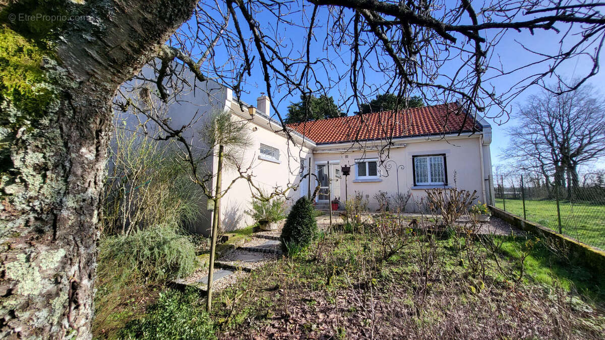 Maison à LE BIGNON