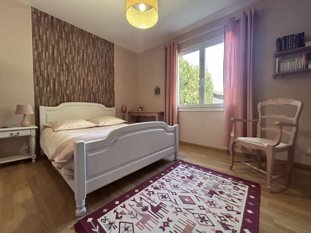 Maison à MONCETZ-L'ABBAYE