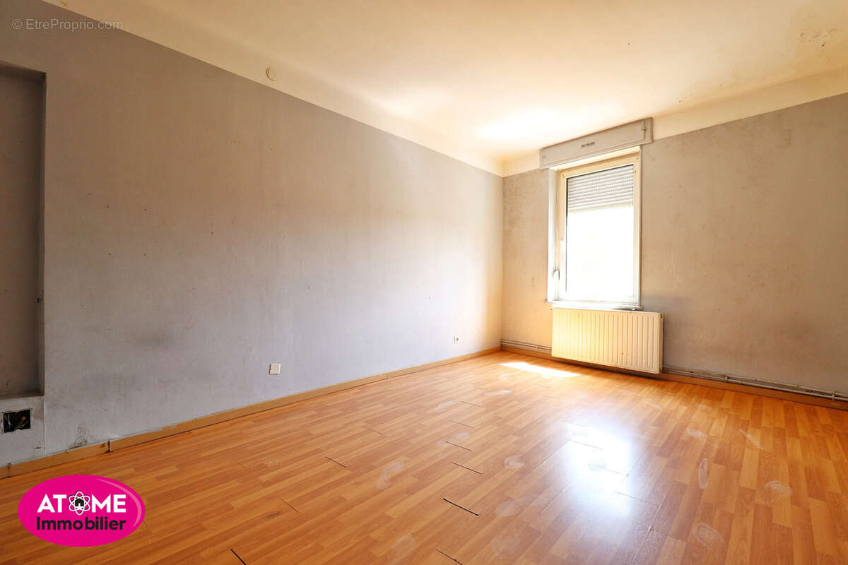 Appartement à AUBOUE