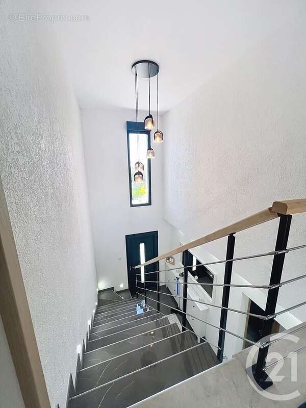 Maison 168 m² à Cormontreuil  - photo 6