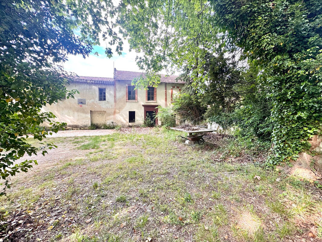 Maison à ENTRECHAUX