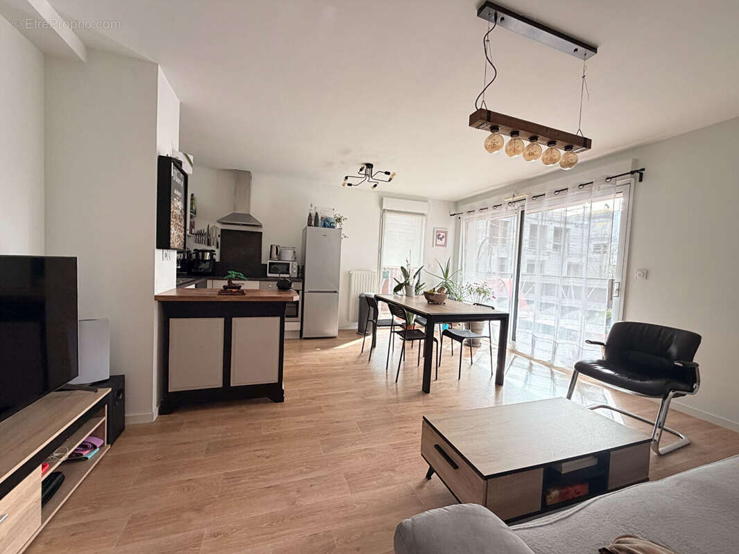 Appartement à NOYAL-CHATILLON-SUR-SEICHE