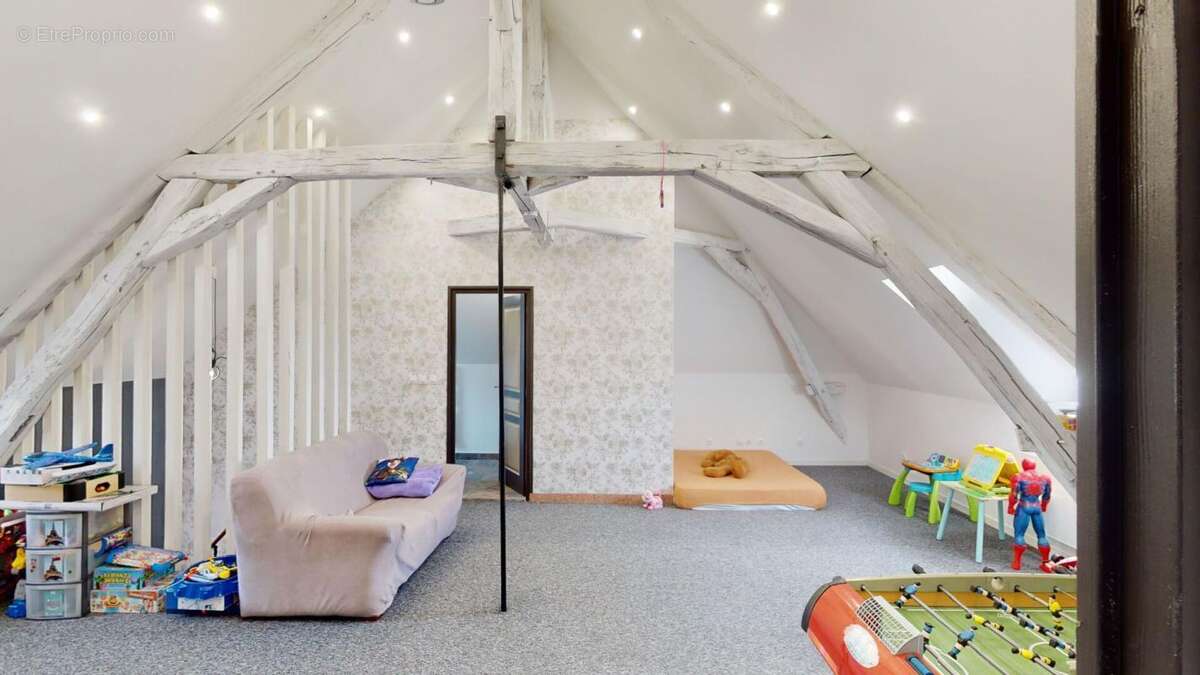 Maison à SAINT-SATUR