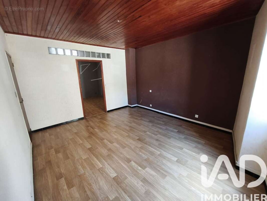 Maison 108 m² à Baix  - photo 8