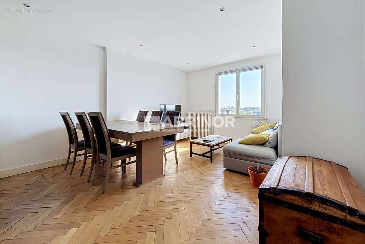 Appartement à MARCQ-EN-BAROEUL