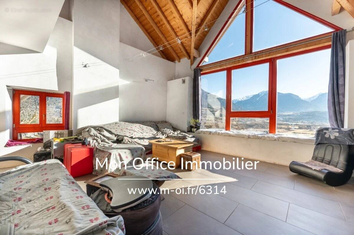 Appartement à REOTIER