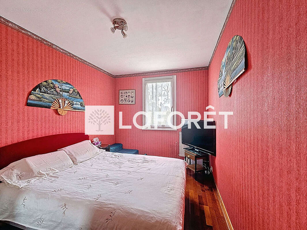 Maison à MOISSY-CRAMAYEL