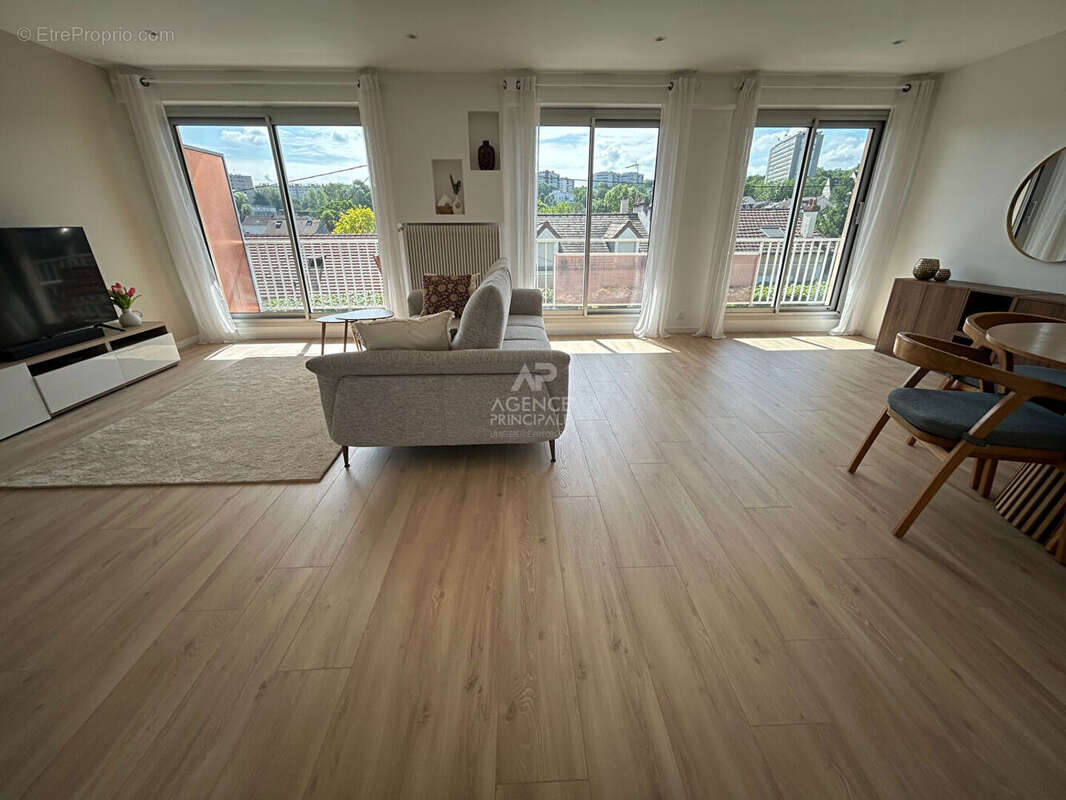 Appartement à POISSY