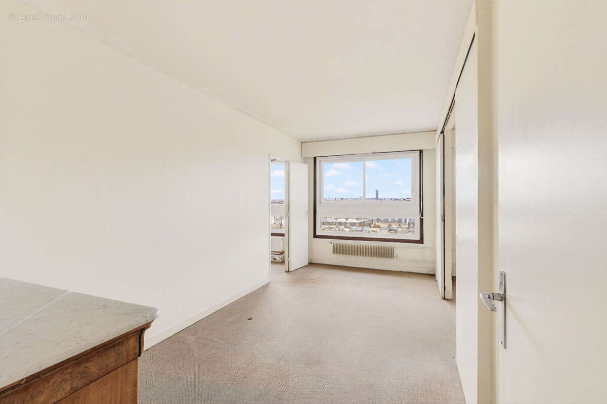 Appartement à PARIS-11E