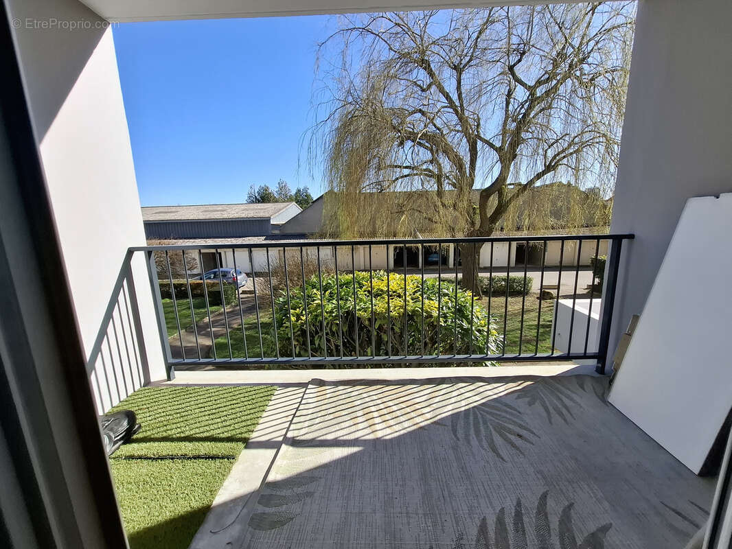 Appartement à SAINT-JULIEN-LES-VILLAS